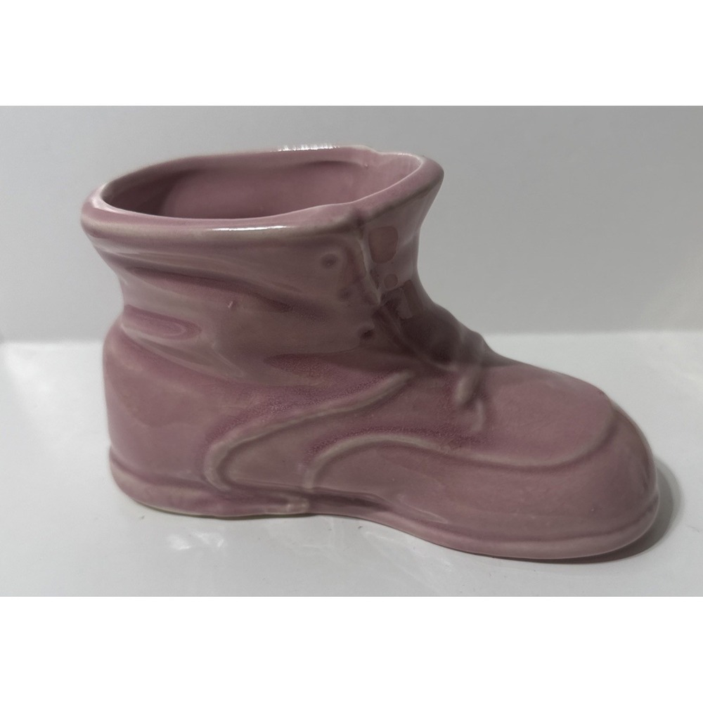 VTG Ceramic PINK baby shoe art pottery planter unmarked‎